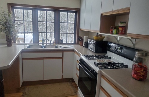 Hamburg Casa | TRAVELING- 6 minutes from Aspirus Hospital and Downtown Wausau OR GRANITE PEAK