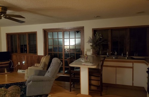 Hamburg Casa | TRAVELING- 6 minutes from Aspirus Hospital and Downtown Wausau OR GRANITE PEAK