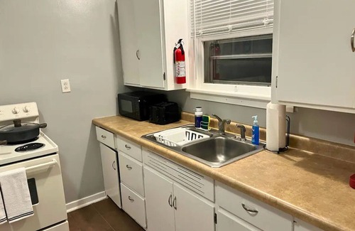 Terre Haute Casa | Traveling Professional 1 BR/1BR