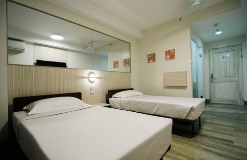 Baguio Hotel | Travelite Express Hotel