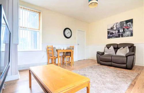Liverpool Apartamento | Travellers Economic Stays in Orrell Park