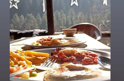 Kasol Casa | Travellers Hideout Cafe (THC)