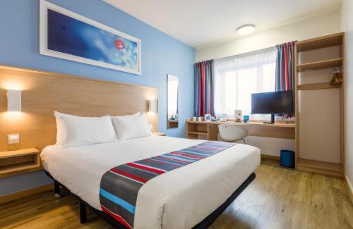 L'Hospitalet de Llobregat Hotel | Travelodge Barcelona Fira