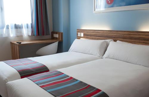 L'Hospitalet de Llobregat Hotel | Travelodge Barcelona Fira