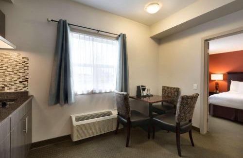 Kindersley Hotel | Travelodge by Wyndham Kindersley