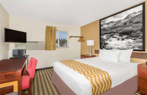 Loveland Hotel | Travelodge by Wyndham Loveland/Fort Collins Area