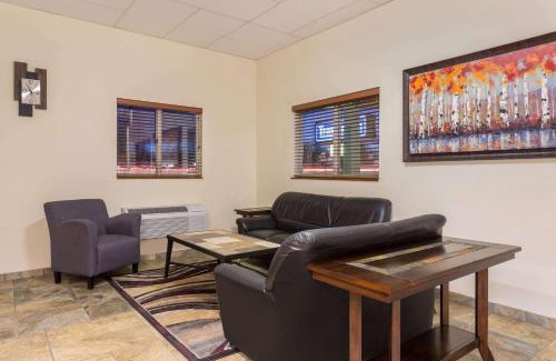 Loveland Hotel | Travelodge by Wyndham Loveland/Fort Collins Area