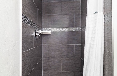 Boulevard Park Hotel | Travelodge by Wyndham Sacramento Convention Center