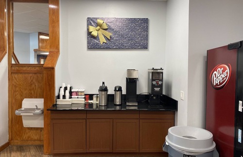 Racine Hotel | Travelodge by Wyndham Water’s Edge Hotel - Racine