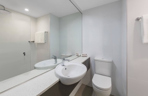 Mascot Hotel | Travelodge Hotel Sydney Airport