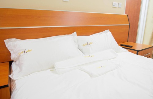 Blantyre Cama Y Desayuno | Travelodge Malawi
