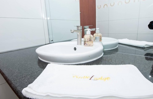 Blantyre Cama Y Desayuno | Travelodge Malawi