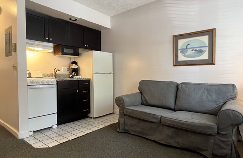 Traverse City Hotel | Traverse Bay Inn