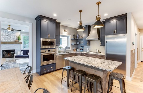 Mayfield Complejo | Traverse City Lakemore Resort Side by Side Luxury Lakefront Homes on Arbutus Lk