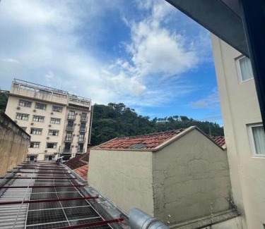 Serra Negra Apartamento | Travessa 12 - Suítes centro de Serra Negra - SP