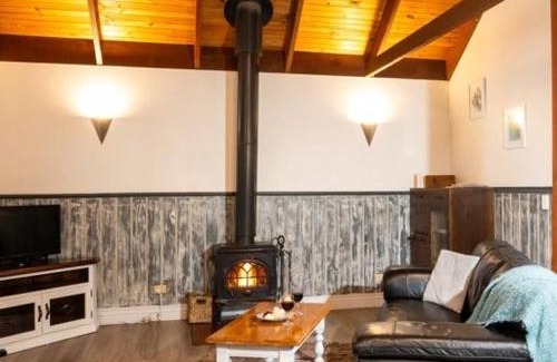 Trawool Casa | Trawool Shed Cottages, Cafe and Restaurant