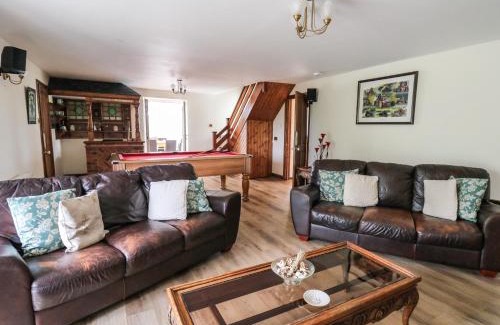 St Harmon Casa | Tre Garreg