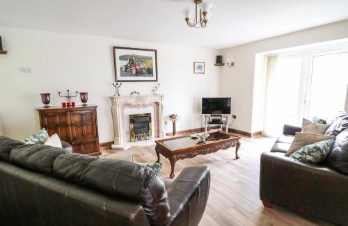 St Harmon Casa | Tre Garreg