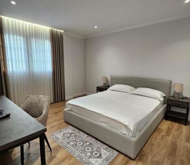 Durres Cama Y Desayuno | TRE'S BLISS City Heart Villa!