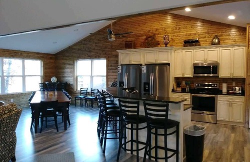 La Follette Casa | Treasure Cove, New 2018 Waterfront, 9 habitaciones, 9 baños, muelle de dos pisos