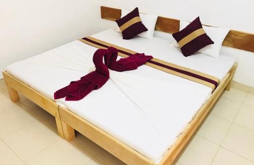 Anuradhapura Hotel | Treasure House Tourist Rest