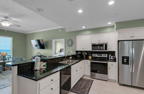 Lower Grand Lagoon Condominio | Treasure Island 0307