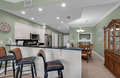 Lower Grand Lagoon Condominio | Treasure Island 0307