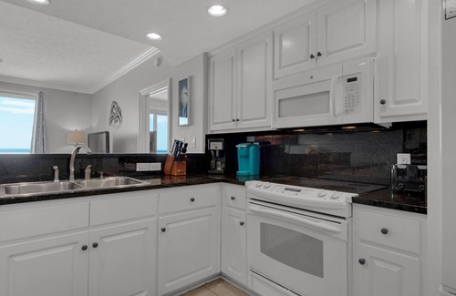 Lower Grand Lagoon Condominio | Treasure Island 0207