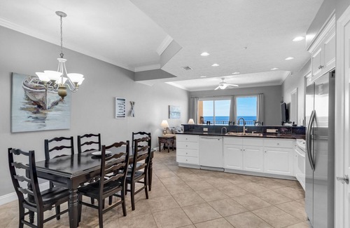 Lower Grand Lagoon Condominio | Treasure Island 0505