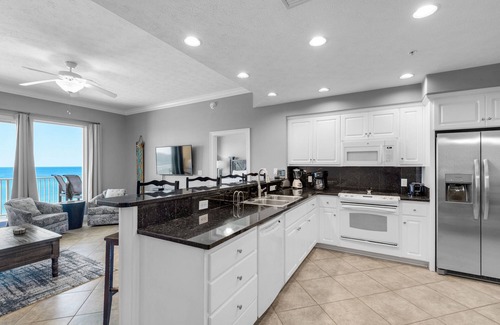 Lower Grand Lagoon Condominio | Treasure Island 0505