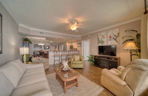 Lower Grand Lagoon Condominio | Treasure Island 1704