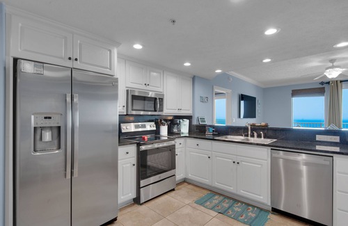 Lower Grand Lagoon Condominio | Treasure Island 1706