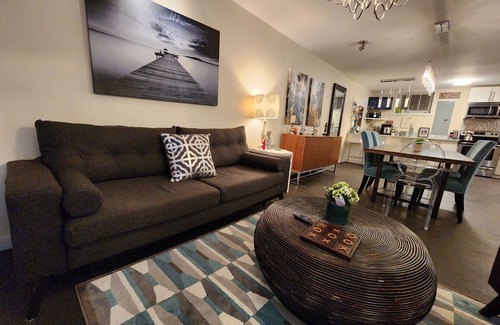 Lents Apartamento | Trátese a una impresionante casa recién remodelada lejos de casa en el sureste de Portland