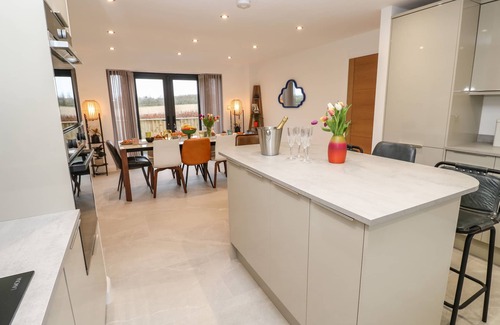 Connor Downs Cabaña | TREDARN, pet friendly, character holiday cottage in Connor Downs