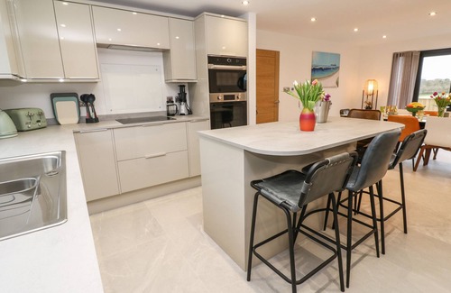 Connor Downs Cabaña | TREDARN, pet friendly, character holiday cottage in Connor Downs