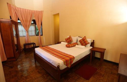 Anniwatta Casa | Tree Breeze Inn