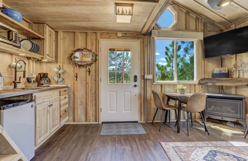 Larkspur Casa | Tree Eagles Nest