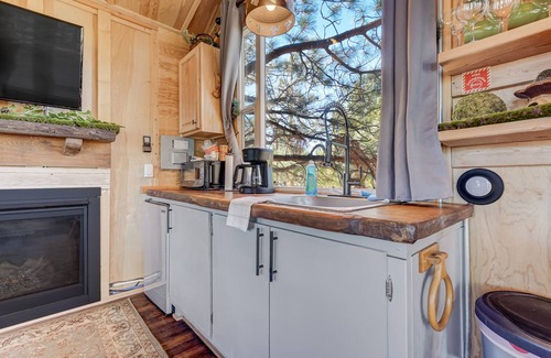Larkspur Casa | Tree Fort Escape