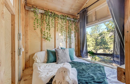 Larkspur Casa | Tree Fort Escape