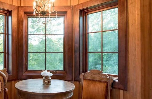 Cottage Grove Casa | Tree House Treehouse Mansion Lofty Lodge
