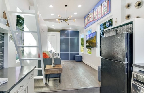 Spicewood Cabaña | Lujo Lake Travis Hill Country Cottage