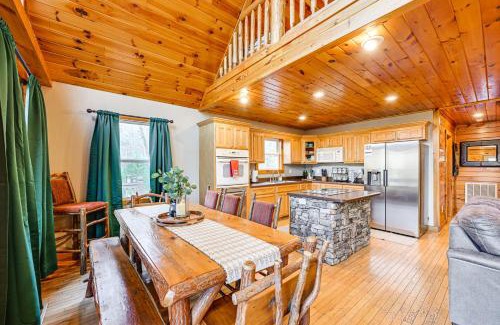 Bryson City Casa | Tree-Lined Cabin with Hot Tub and Deck in Bryson City