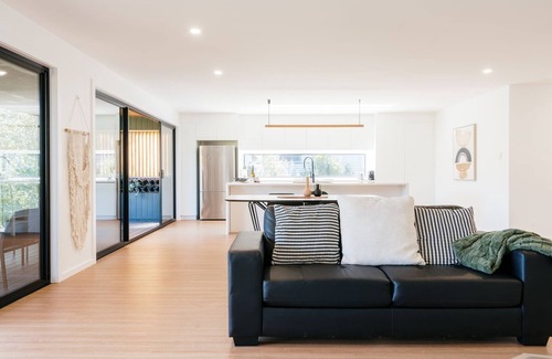 South Launceston Casa | Tree Top Treasure ITAS