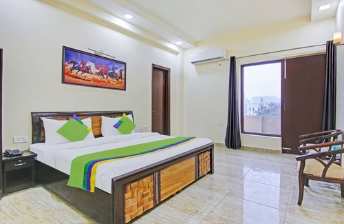 Noida Hotel | Treebo Amaya Inn Sector 72