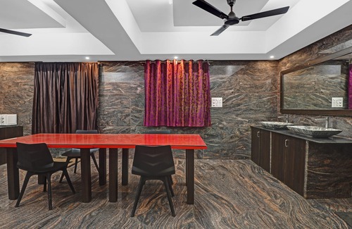 Bengaluru Hotel | Treebo JJ Residency