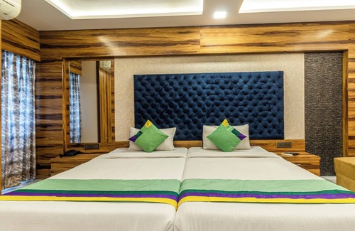 Park Street Hotel | Fabhotel Orion Crystal
