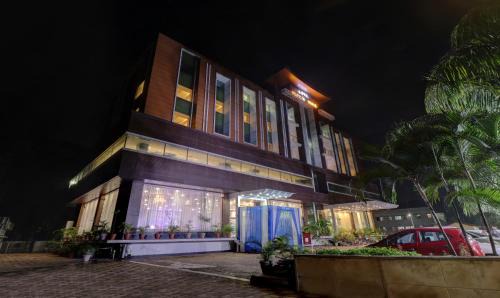 Dehradun Hotel | Treebo Premium Pearl Avenue Banquets And Lawn