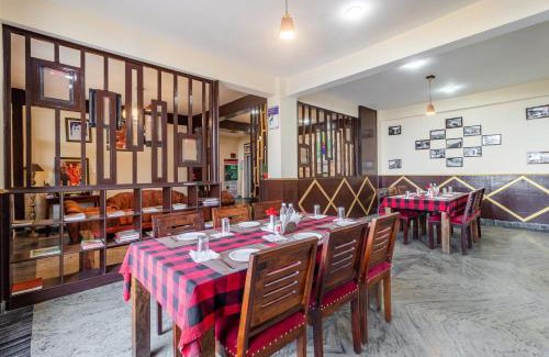 Theog Hotel | Treebo Shimla Ayurvedic Retreat, Kufri - Pure Veg