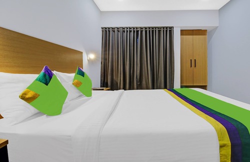 Central Pune Hotel | Treebo Town Plaza, Pune Station