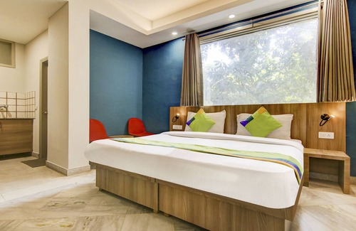 DLF City Hotel | Treebo Trend Mall View